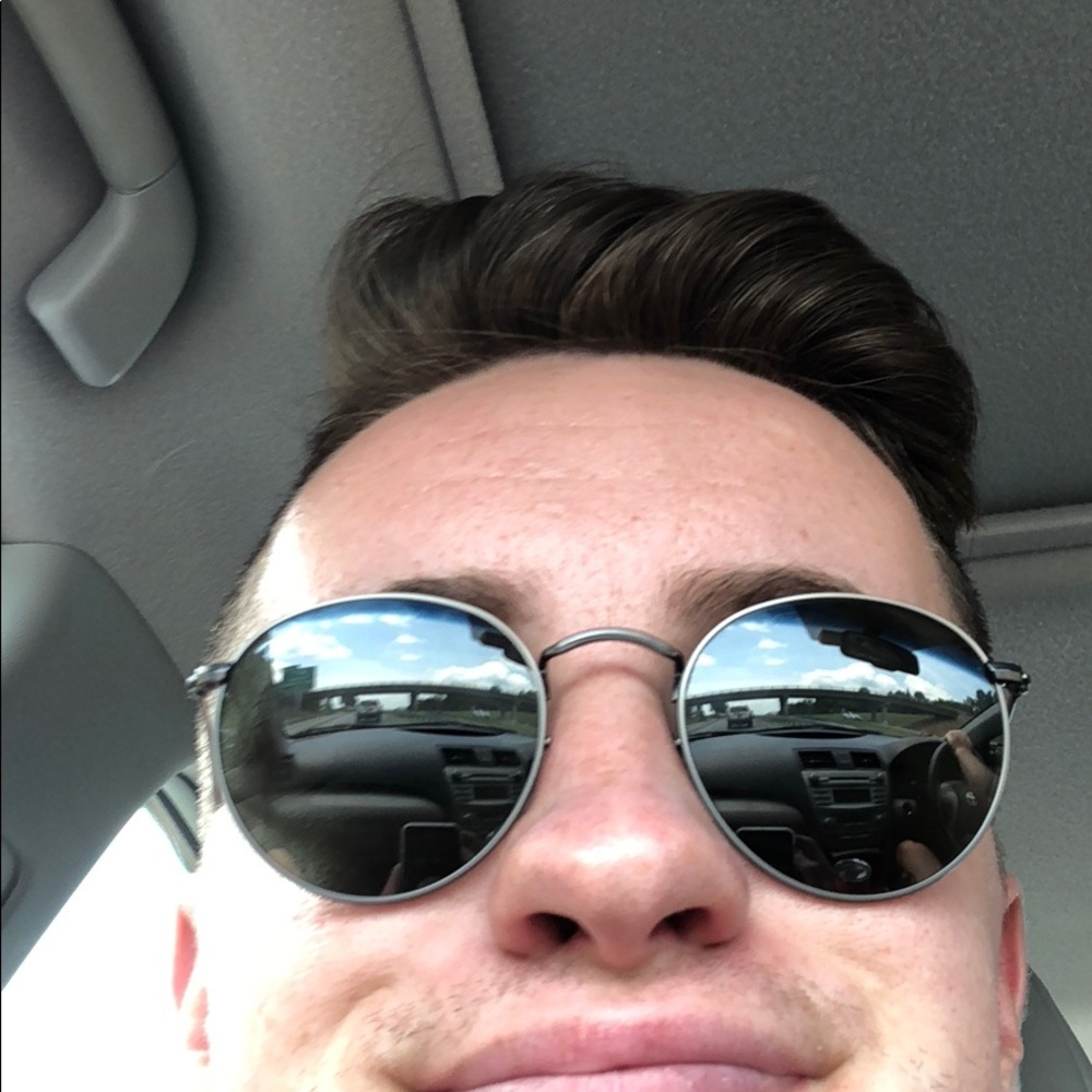 Meet your Posher, Matt